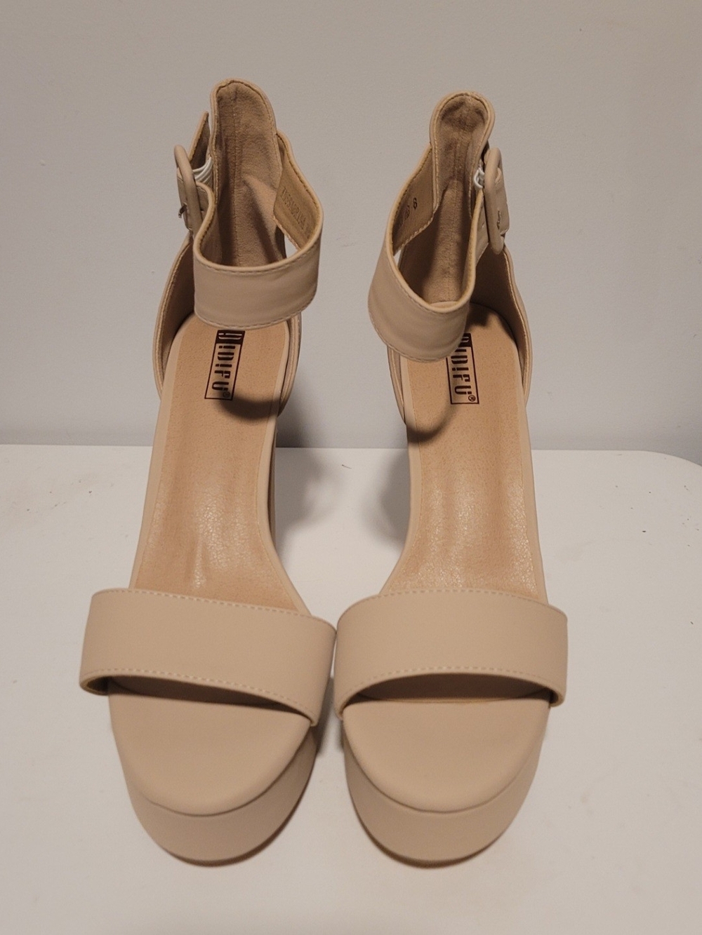 UNIF Beige Ankle-Strap Platform Heels